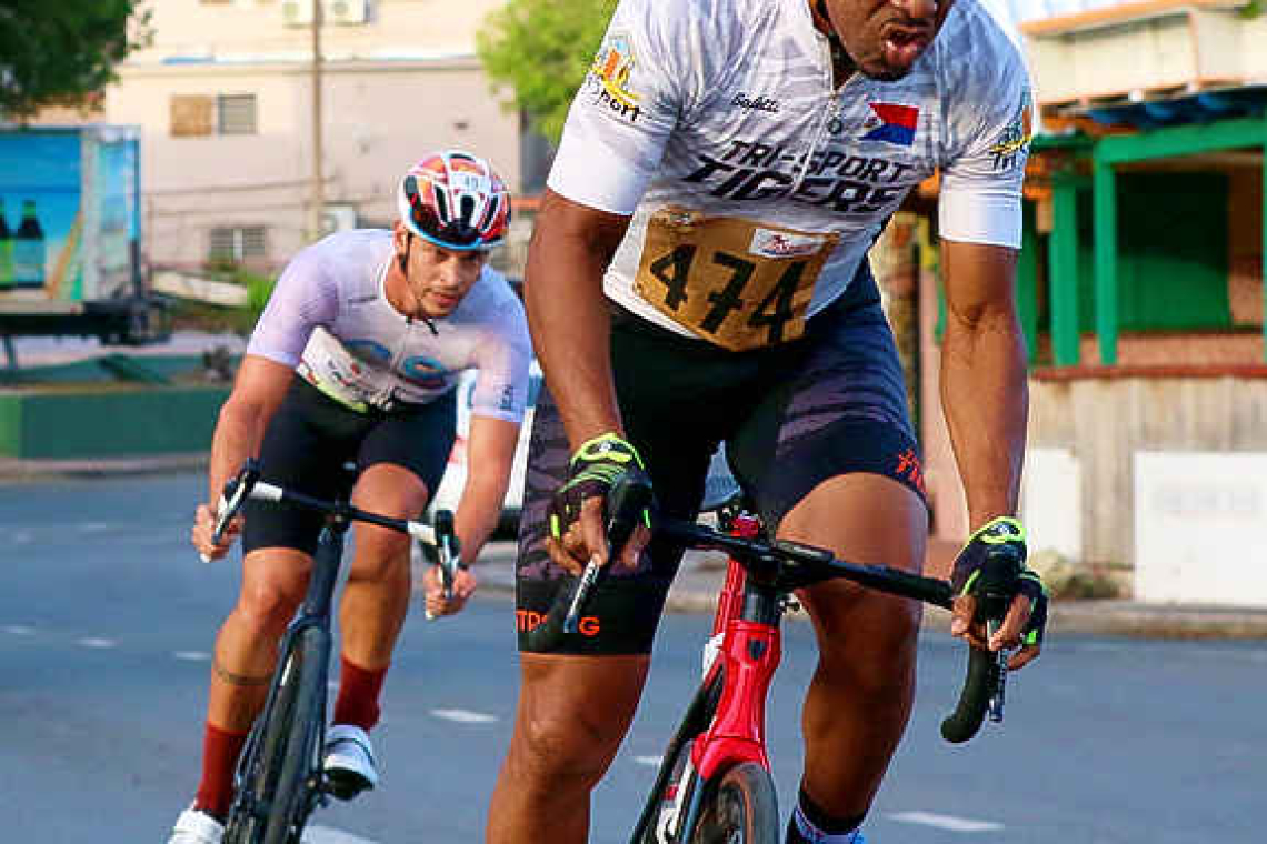 Pertusot and Bruneau Capture Boardwalk Triathlon Titles